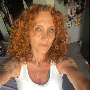 Meet your Posher, Vickie